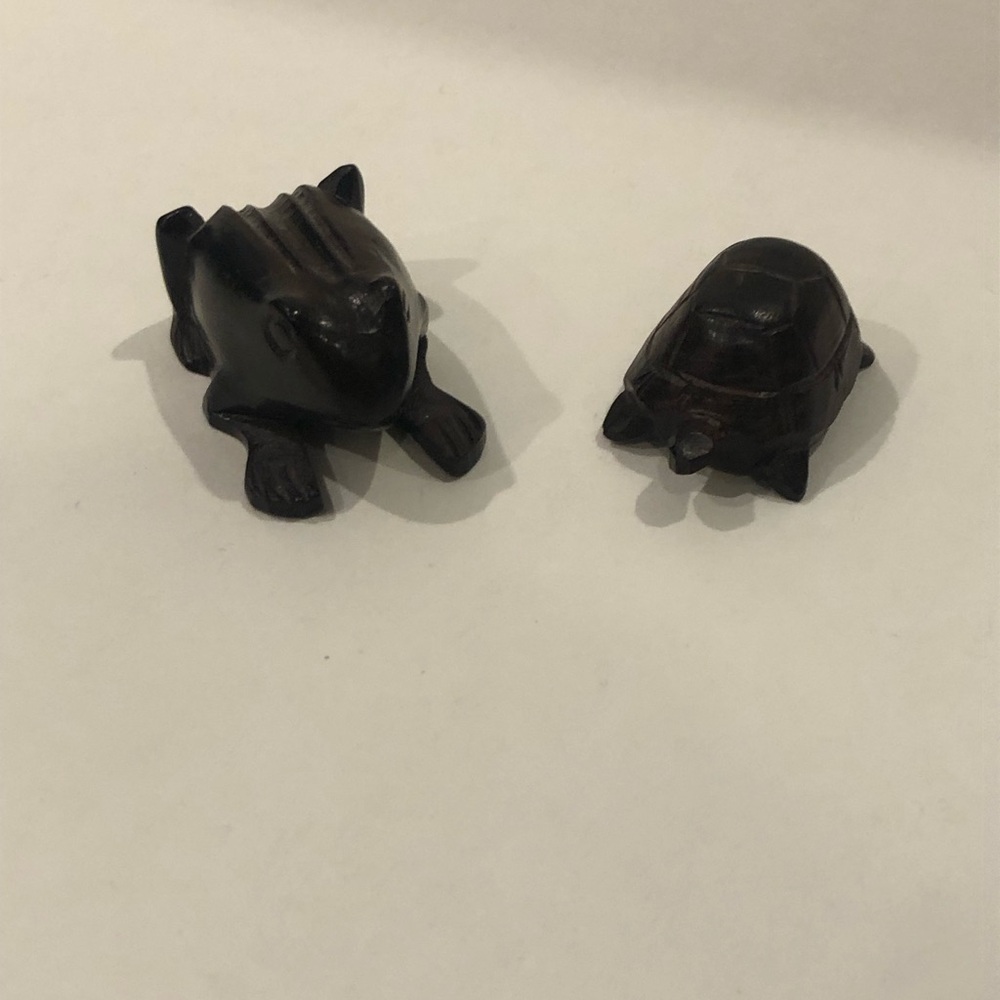 Wooden African Animal Figures (Frog and Turtle)